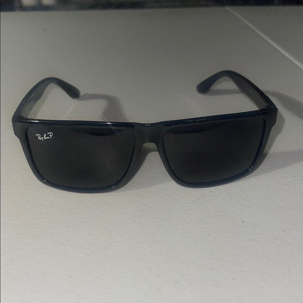 Ray-Ban Black Sunglasses
